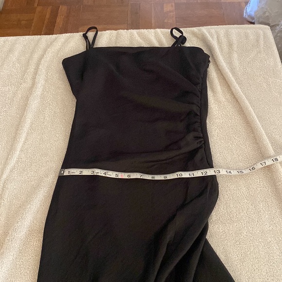 NWOT House Of Harlow stunning black spaghetti strap dress w/ruching & slit side - Picture 9 of 12